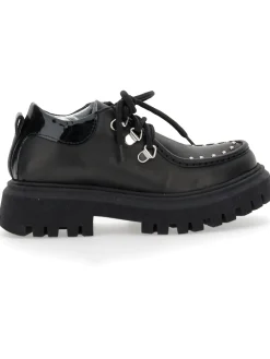 Scarpe in pelle stringate