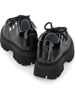 Scarpe in pelle stringate