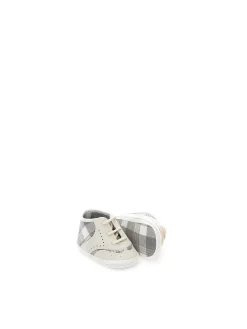 Scarpine scamosciate quadretti