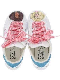 Sneakers bycast Barbie