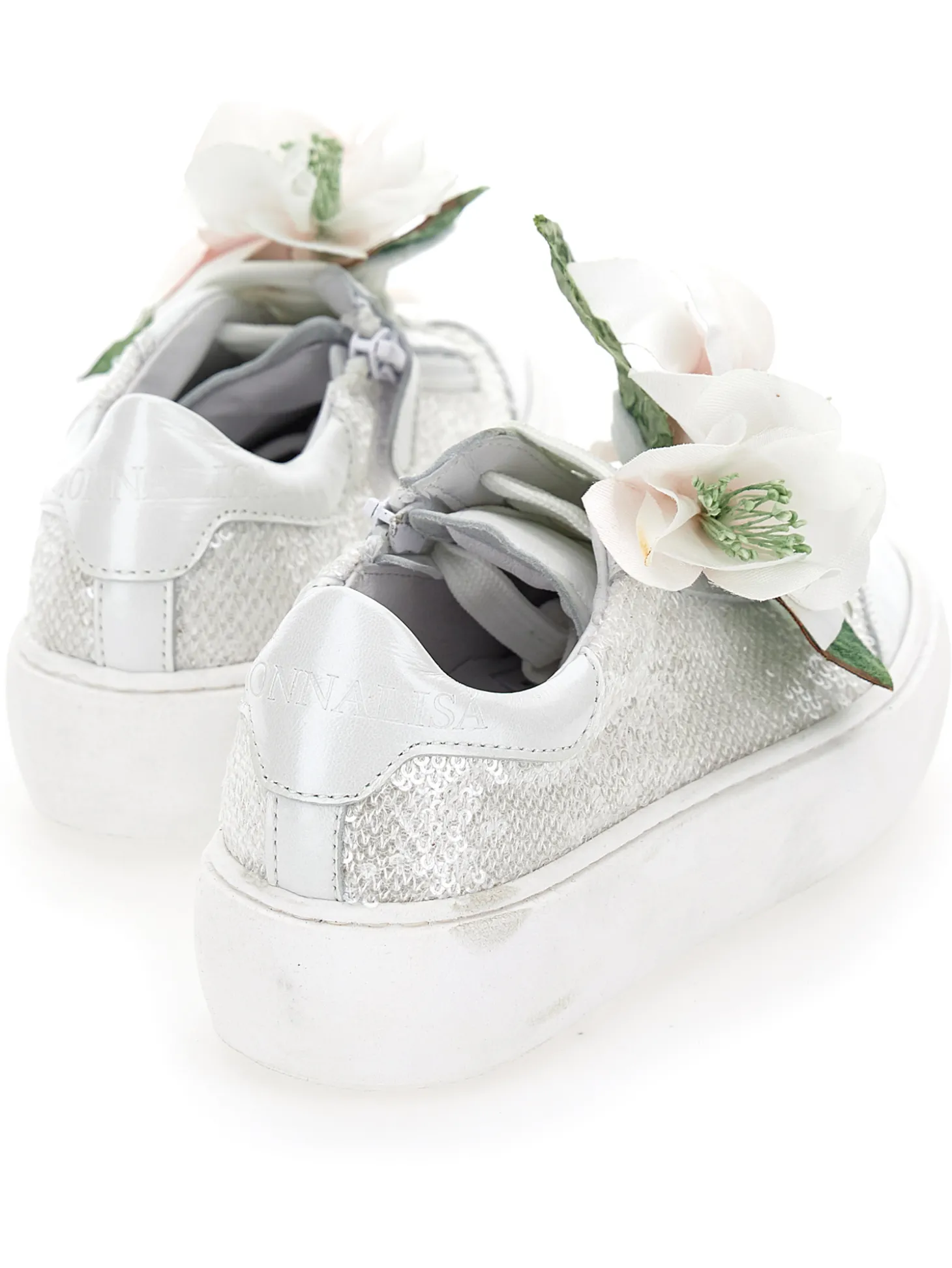 Sneakers pelle e paillettes con magnolia
